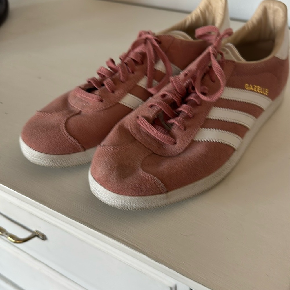 Adidas Gazelle Pink Sneakers